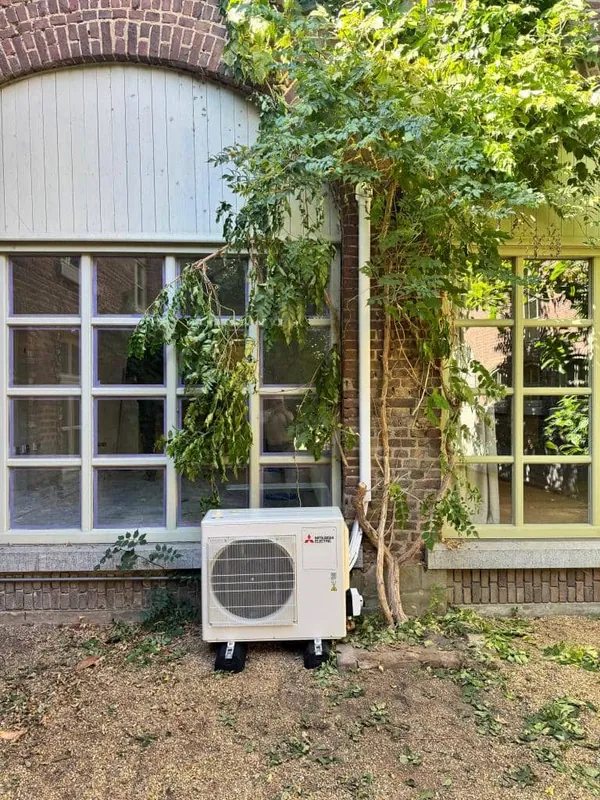 Meerdere airco-installaties voor bedrijfsunits